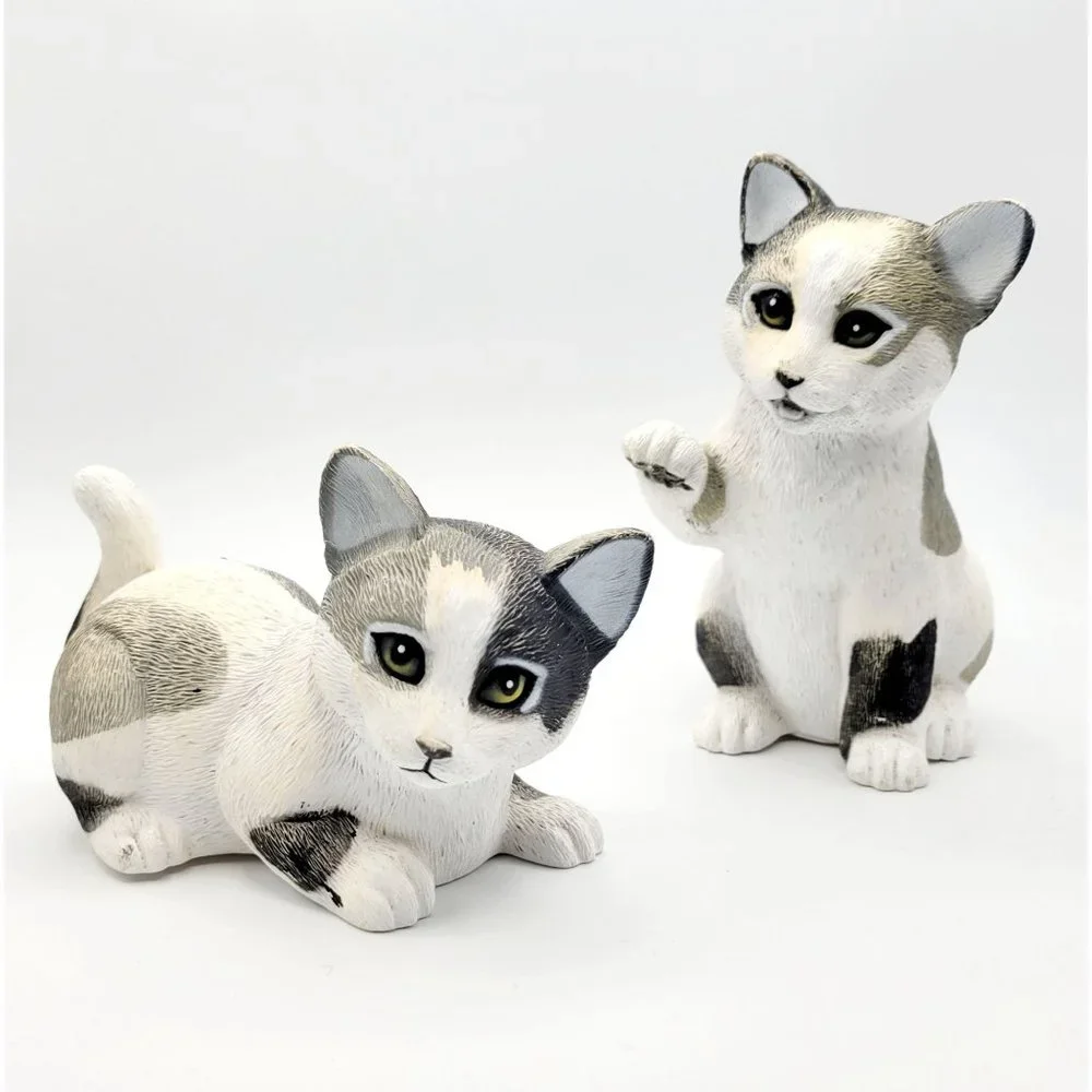 Cat Figurines Vintage Kitschy Art Line Black and White Knuck Knacks Lot Of 2 90s